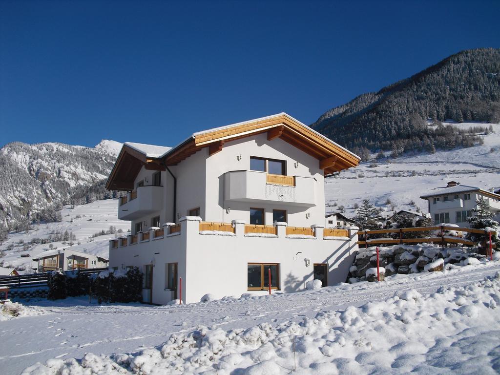 Apart Bauernhof ,,Becka Hof'' Nauders Buitenkant foto